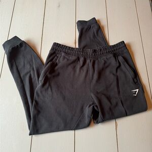 Black Gymshark joggers